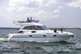 Galeon 330 Fly